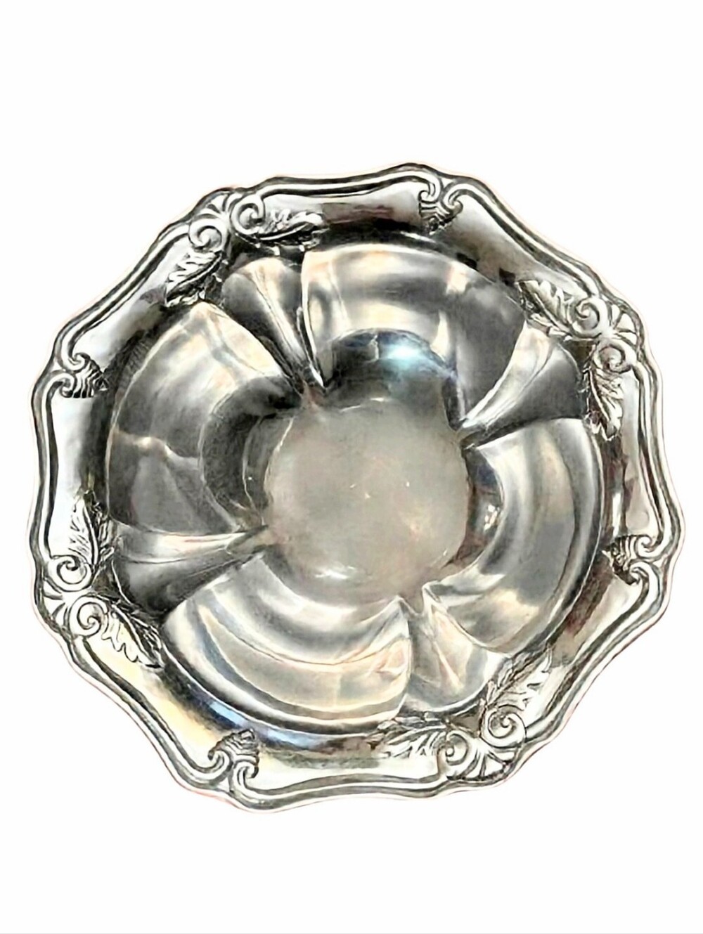 NWOT. Circa 2007 Lenox Butler's Pantry Metal Hollowware Serving Salad Bowl.